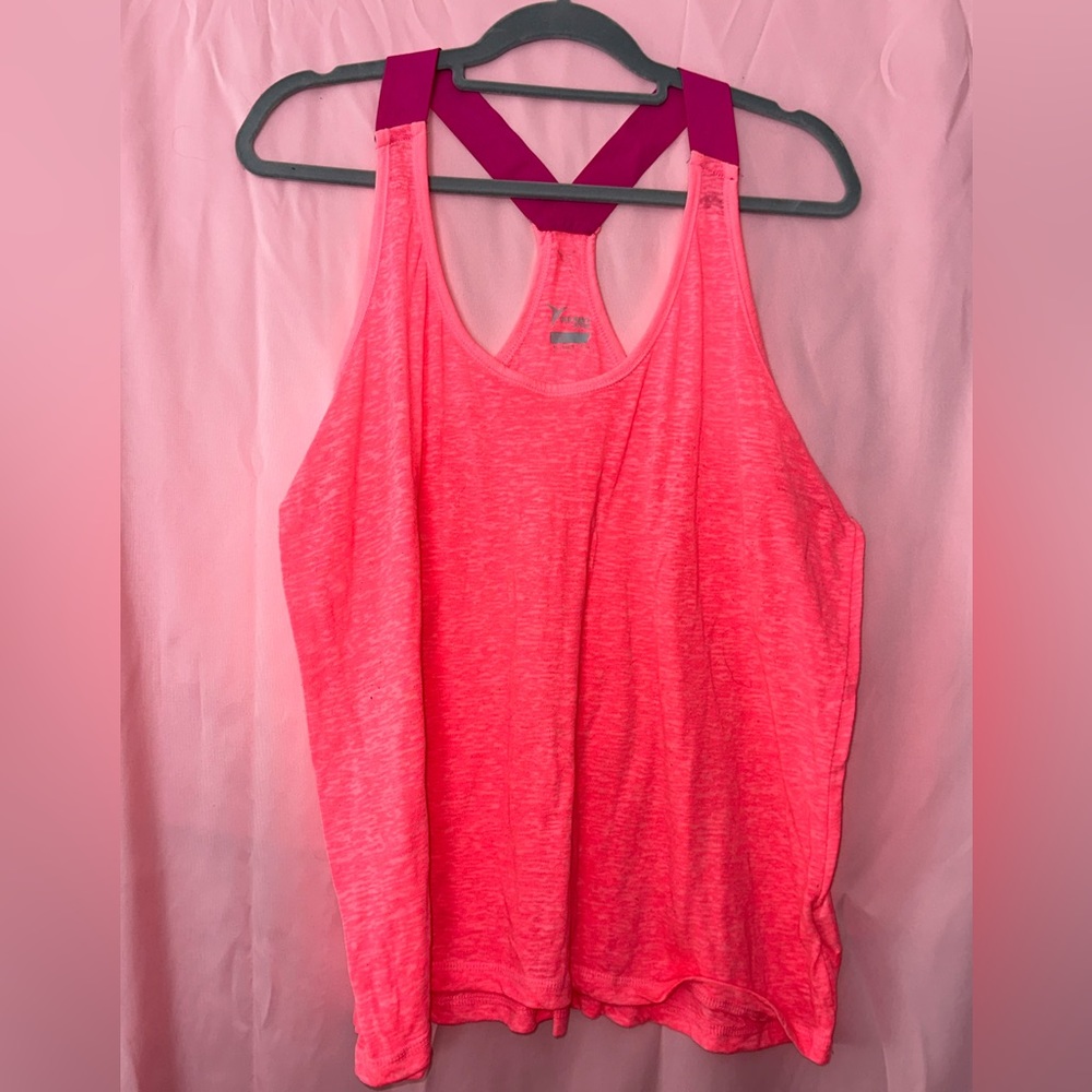 Old Navy Active Semi-Fitted Racerback Tank Top